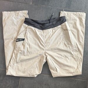 Lululemon Beige dance Pants with grey Waistband